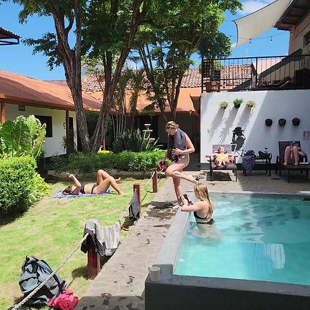 Poco A Poco Hostel Leon Ngoại thất bức ảnh