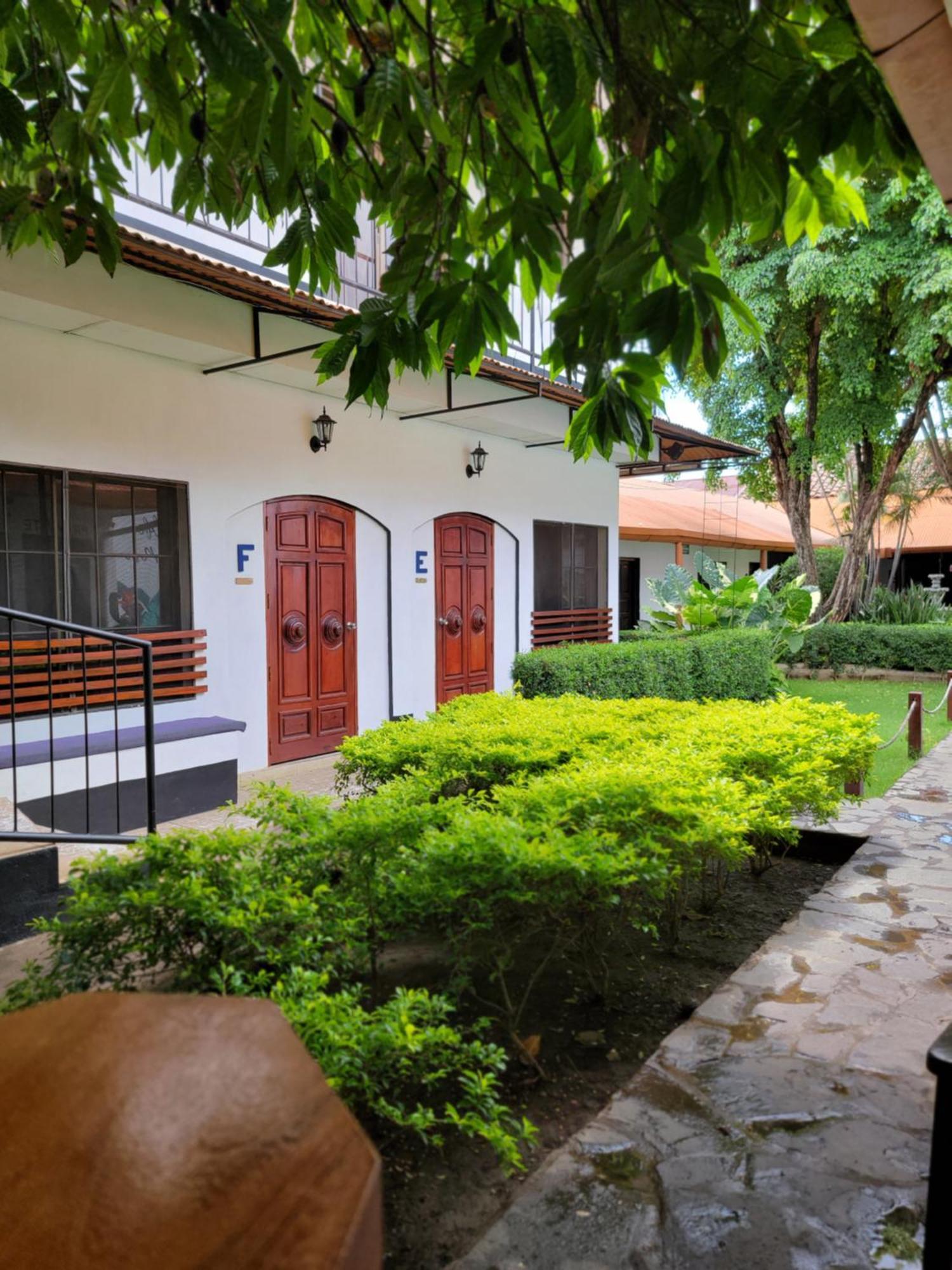 Poco A Poco Hostel Leon Ngoại thất bức ảnh